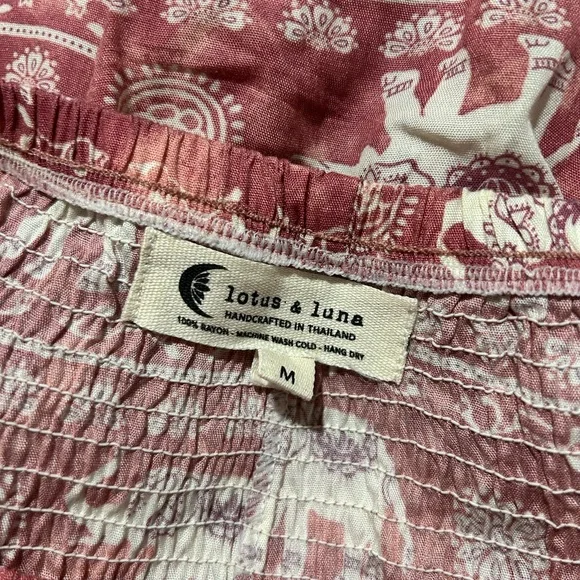 Lotus & Luna red elephant pants - Picture 2 of 5